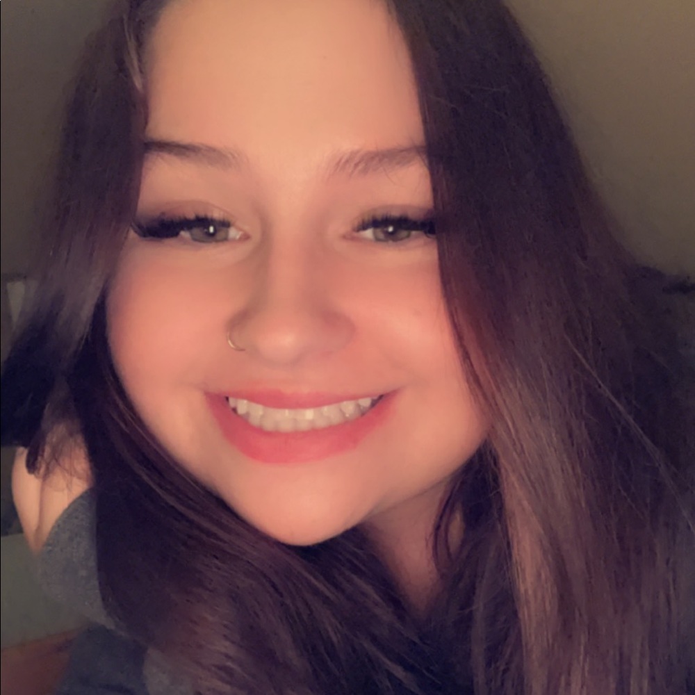 Meet your Posher, Kaylee